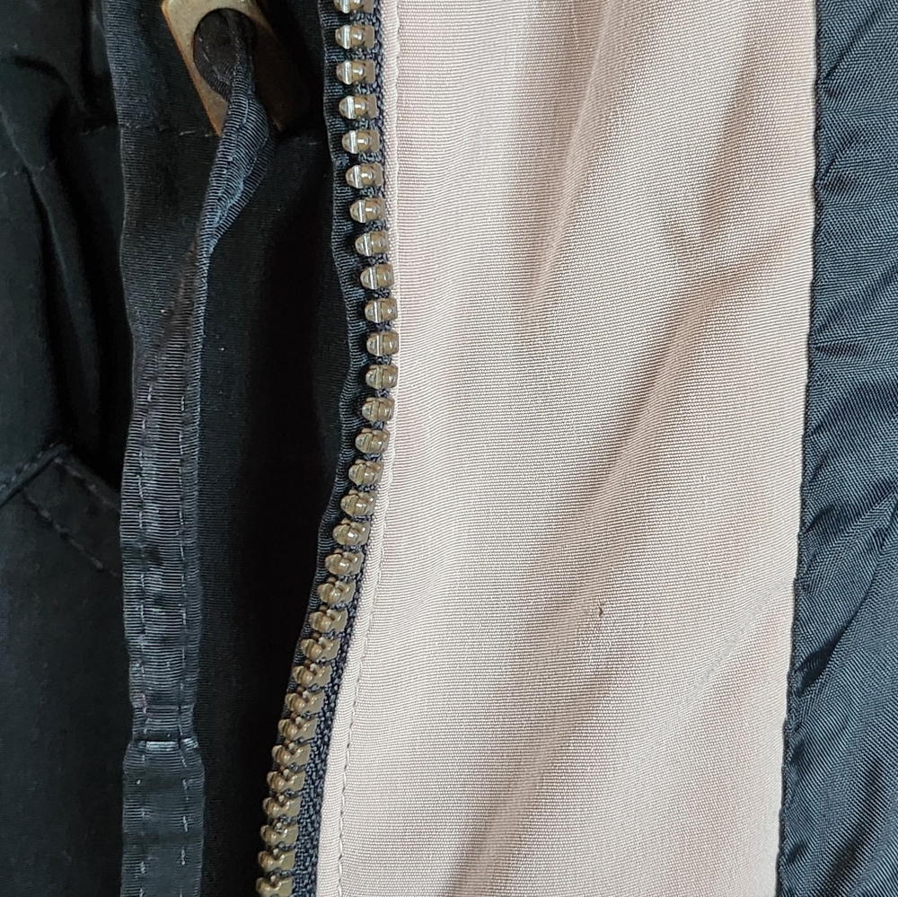 Black Hooded Jacket with Cream Lining - Picture 5 of 7